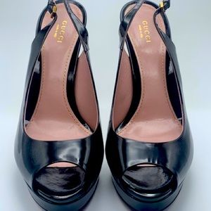 No signs of wear and tear black gucci heels